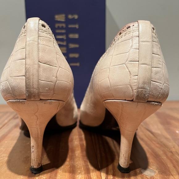 Stuart Weitzman pump - Picture 5 of 9